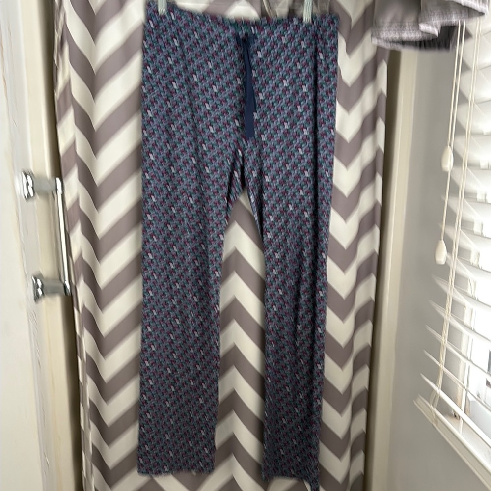 Barely worn ladies Xmas  Jammie pants, vineyard vines